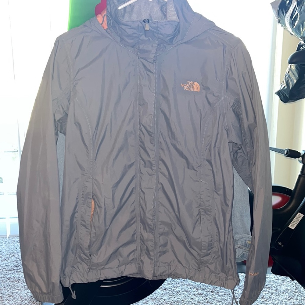 Size medium the north face full zip rain jacket